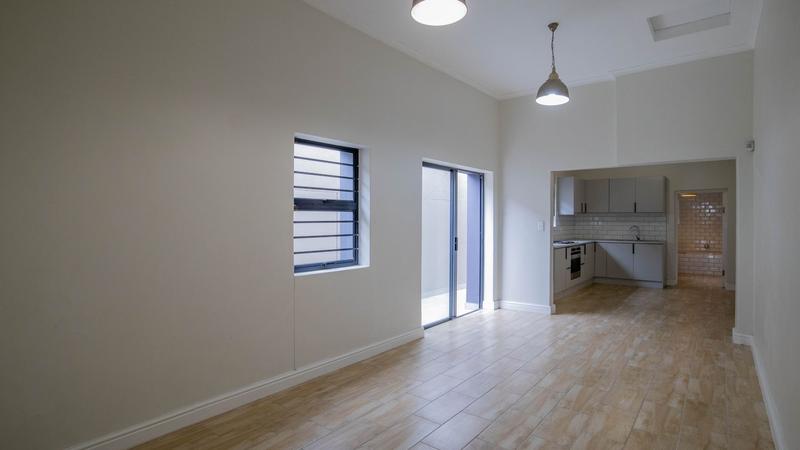 2 Bedroom Property for Sale in Woodstock Western Cape